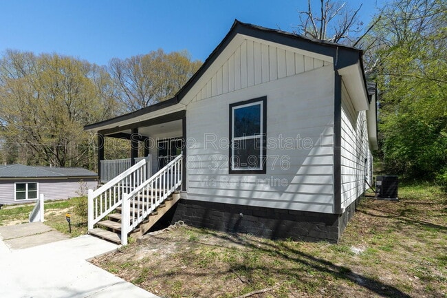 Building Photo - 665 S Eugenia Pl NW