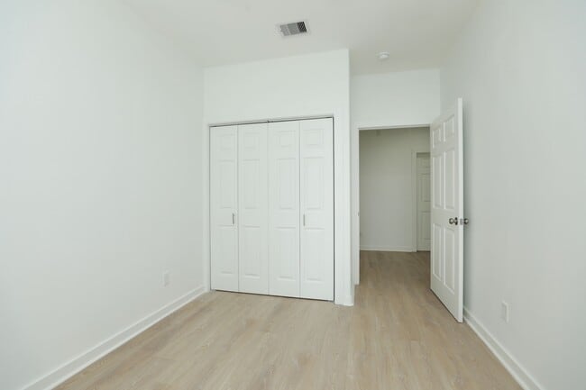 Building Photo - 8316 Peachtree St