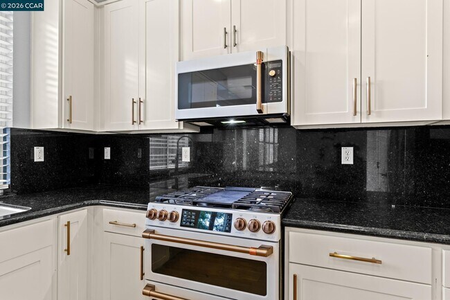 Building Photo - 3927 Hidden Grove Ln