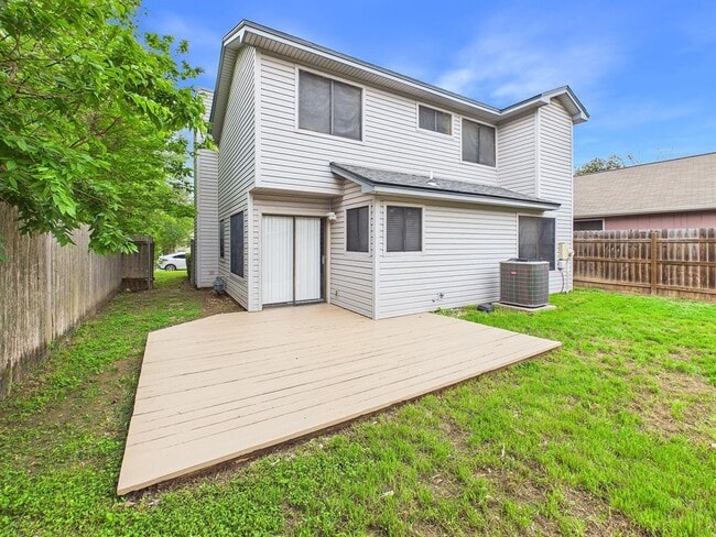 Building Photo - 14405 Tiffer Ln
