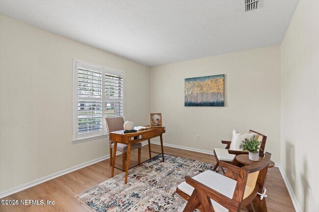 Building Photo - 12082 Brandon Lake Dr