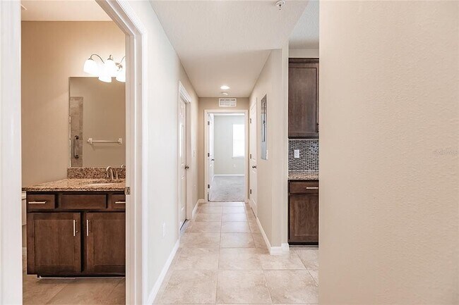 Building Photo - 8332 Enclave Way