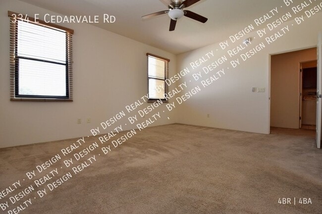 Building Photo - 334 E Cedarvale Rd