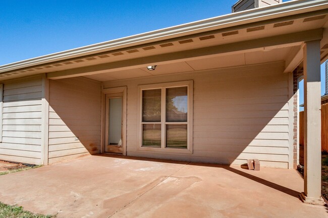 Building Photo - Adorable 3 bedroom Home in NW OKC