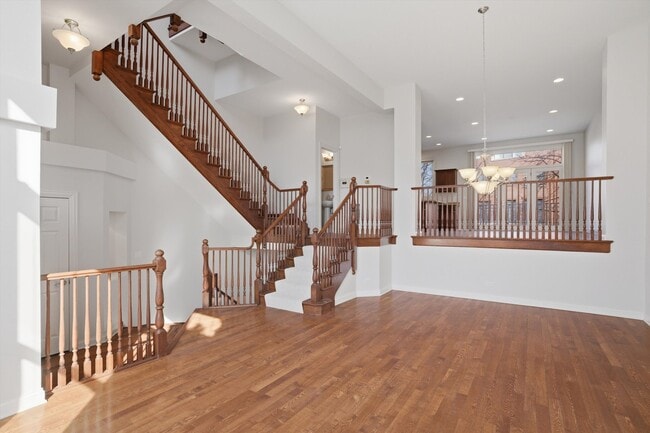 Building Photo - 1891 Admiral Ct