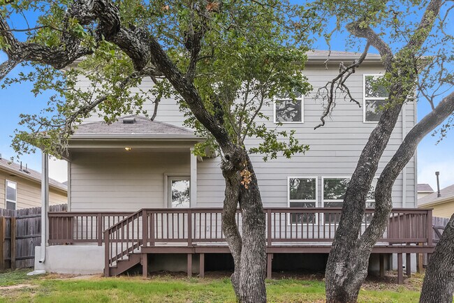 Building Photo - 15210 Pandion Dr