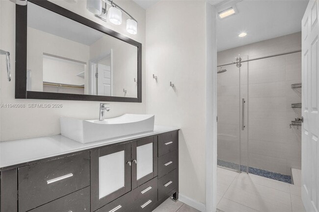 Building Photo - 11125 SW 134th Ct