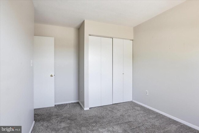 Building Photo - 663 Johahn Dr