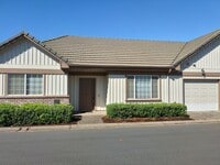 Building Photo - 3328 Lake Glenn Dr