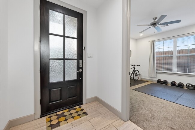 Building Photo - 1621 Rosewood St