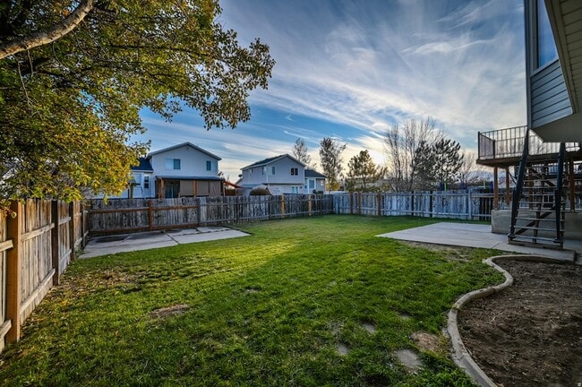 Building Photo - 172 Bridgepark Cir