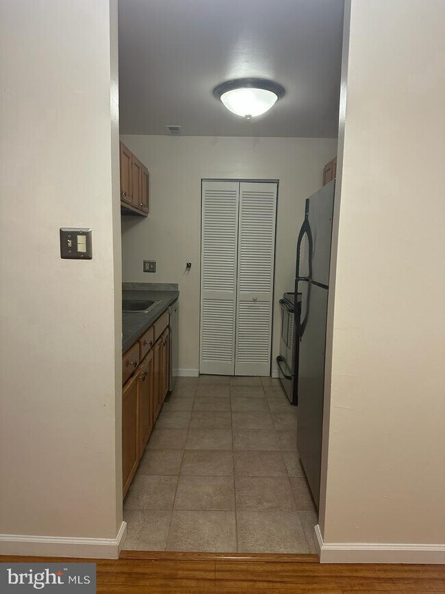 Building Photo - 113 The Woods