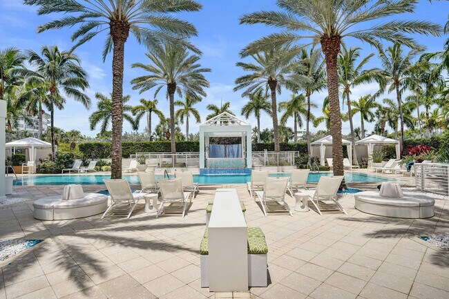 Building Photo - 2821 N Ocean Blvd