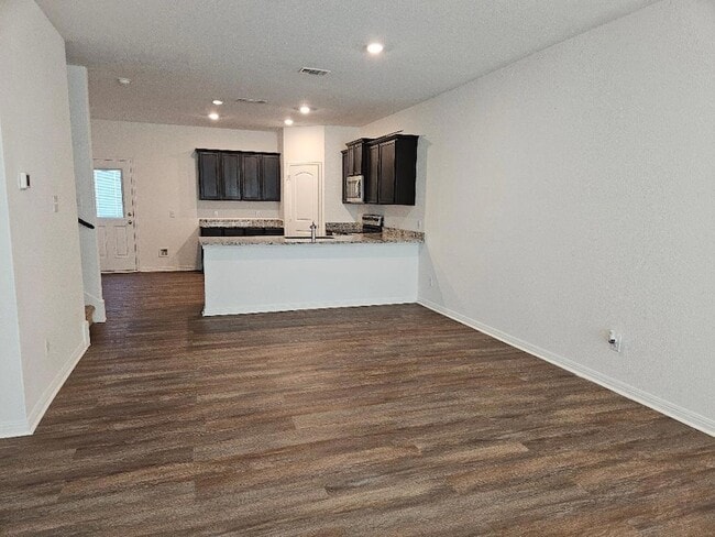 Building Photo - 18412 Speculator Ln