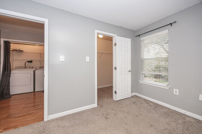 Building Photo - Harbor Landing rental with boat slip, great amenities, and a gated waterfront community lifestyle.