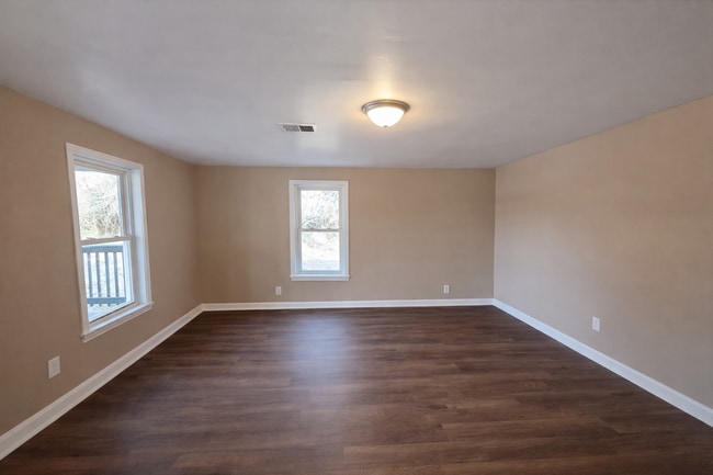 Building Photo - $250 OFF Move In Special!