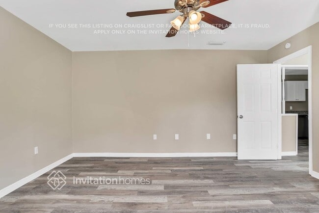 Building Photo - 2623 N Beaumont Ave