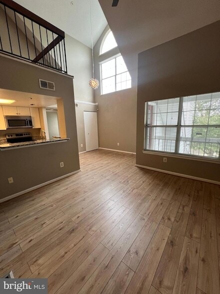 Building Photo - 14055 Vista Dr