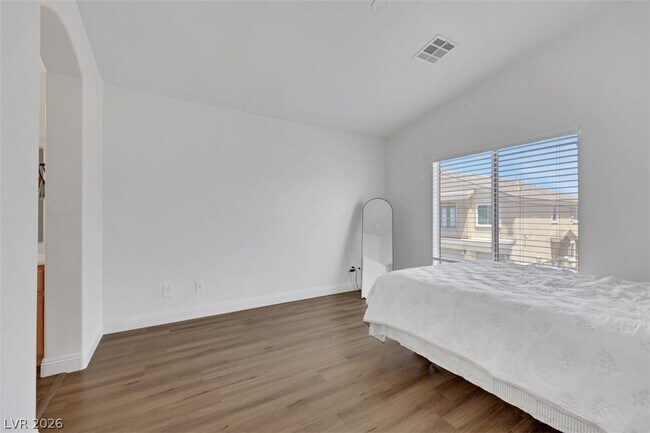 Building Photo - 3513 Hazelnut Pine Pl