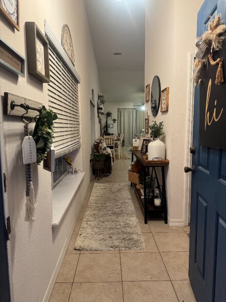 Building Photo - 2153 Winterset Dr