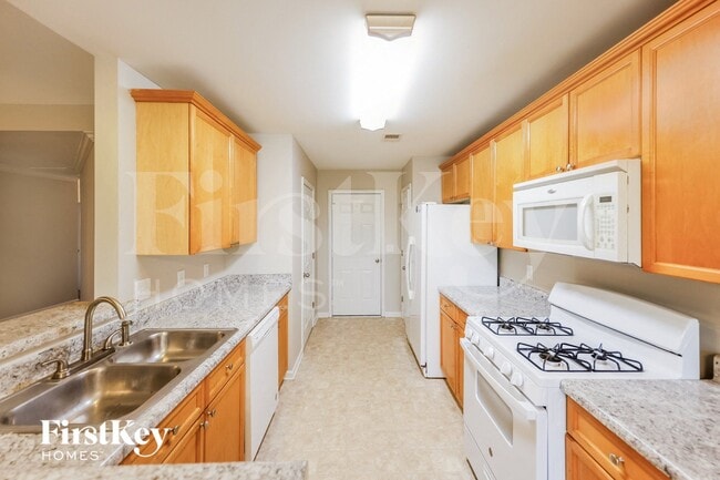 Building Photo - 146 Hickory Point Dr