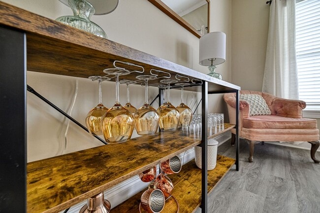 Building Photo - Updated coastal townhome- fully furnished!