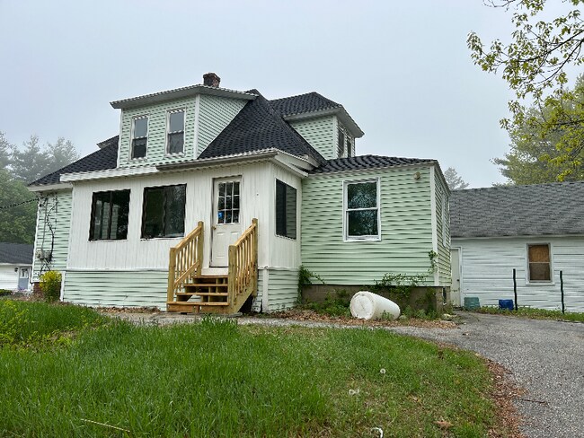 Building Photo - 40 Elliott Ave