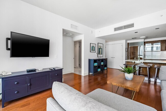 Building Photo - 6899 Collins Ave
