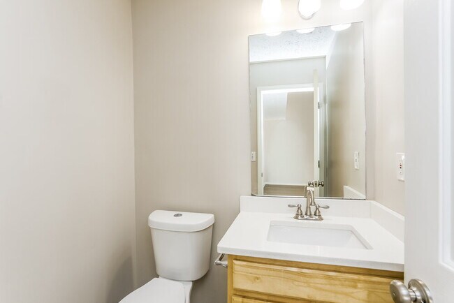 Building Photo - 260 Toffee Ct