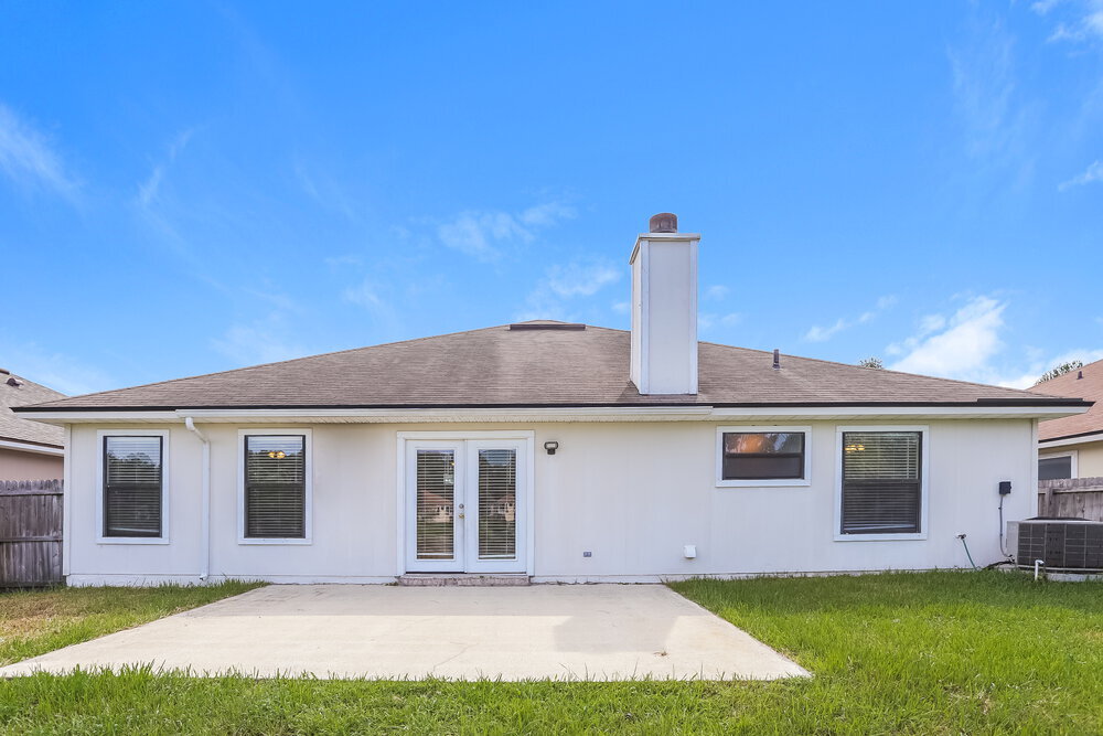 Building Photo - 2479 Coachman Lakes Dr