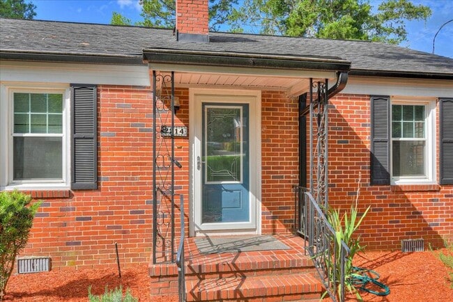 Building Photo - 2214 Breckenbridge Ave