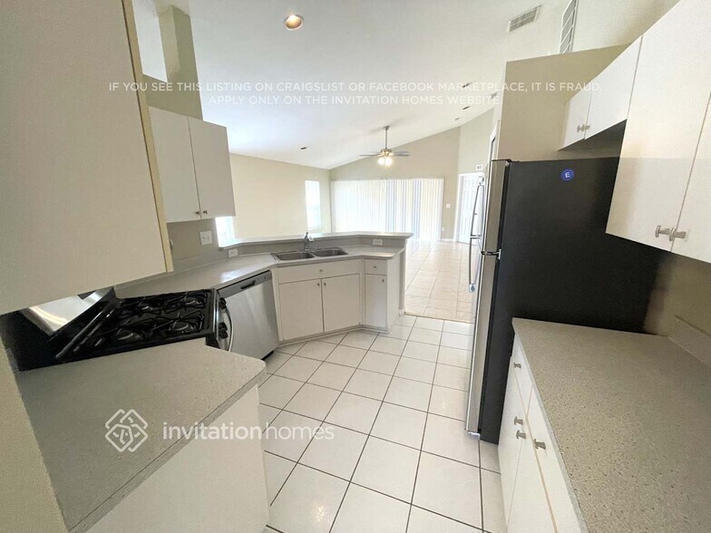 Building Photo - 24436 Summer Wind Ct