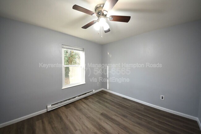 Building Photo - 405 Clifton St