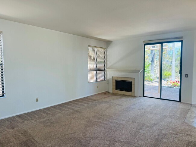 Building Photo - View Mission Oaks 4 Bedroom