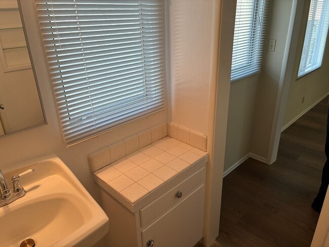 Building Photo - 1387 Eagle Vista Dr