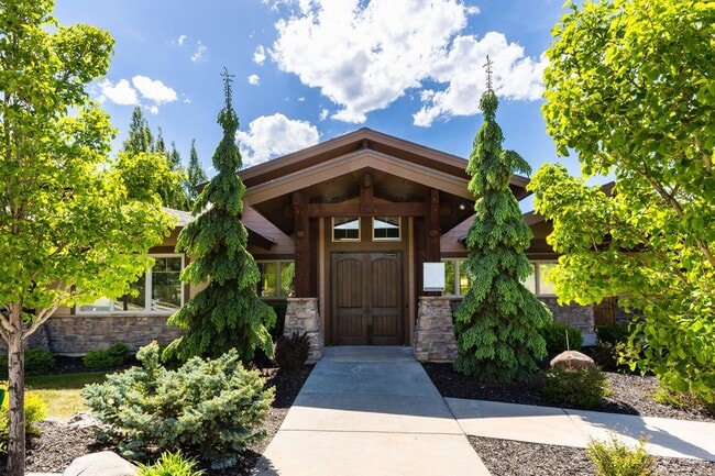Building Photo - Fully Furnished Mountain Modern Twin Home ...