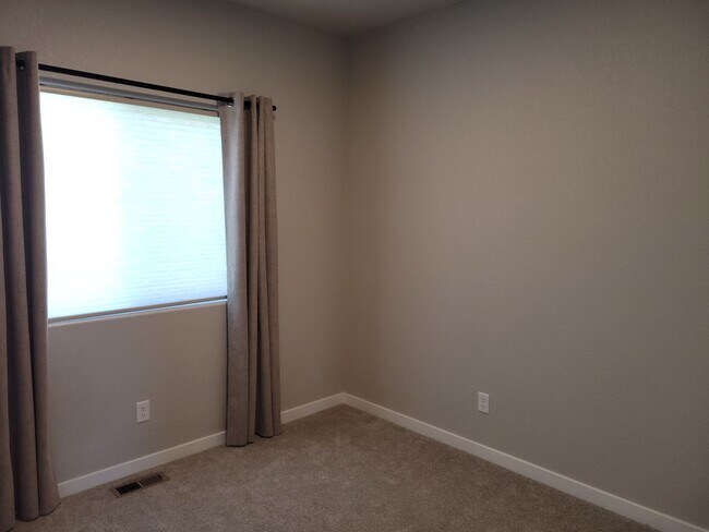 Building Photo - 5281 Palomino Ranch Point