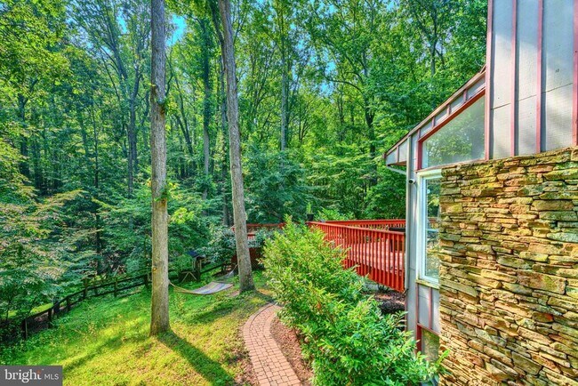 Building Photo - 2101 Tufton Ave