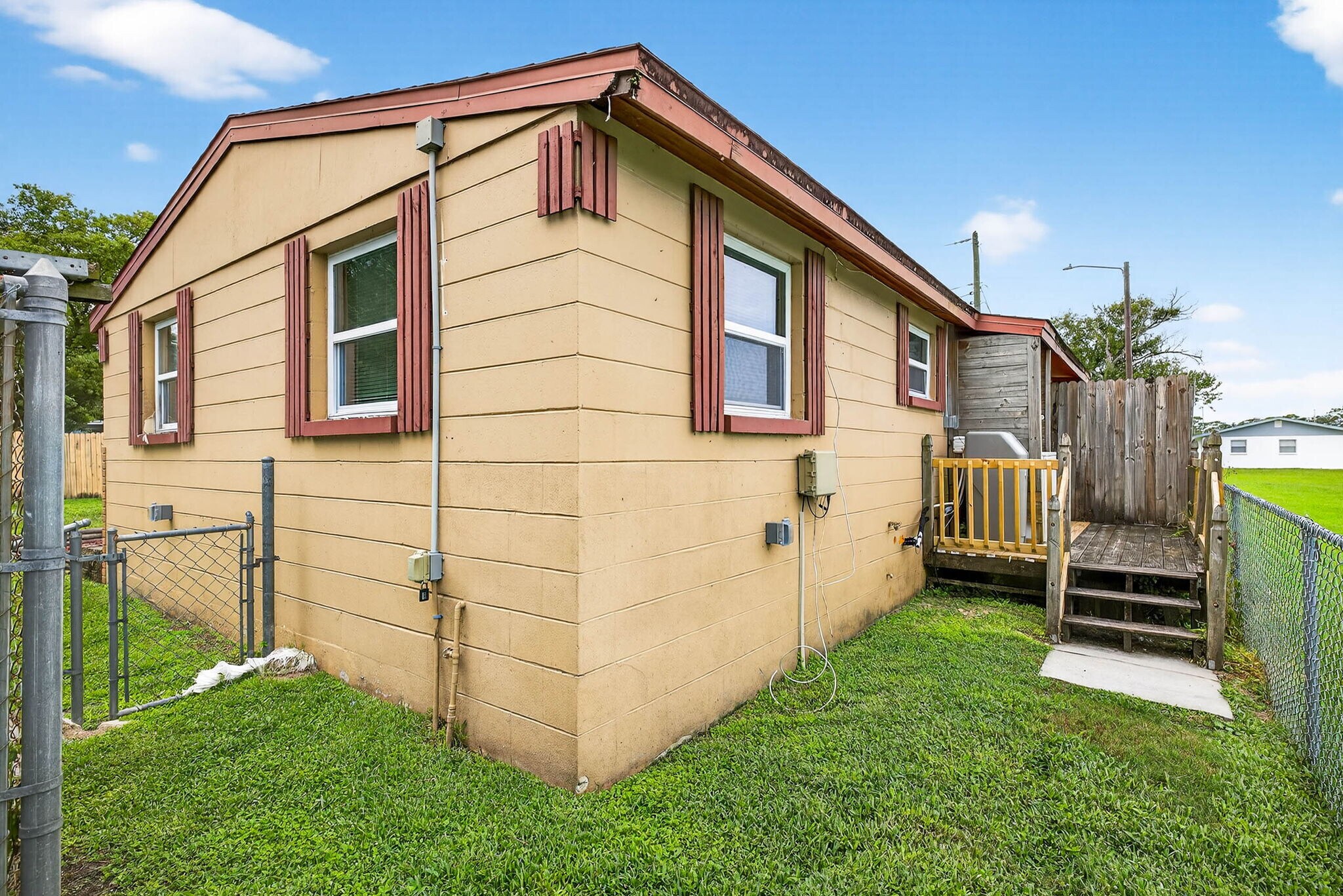 Building Photo - 2146 Ranchita Trail