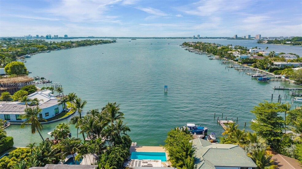 Building Photo - 8220 Hawthorne Ave