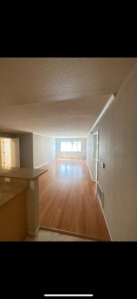 Building Photo - 11252 Peach Grove St