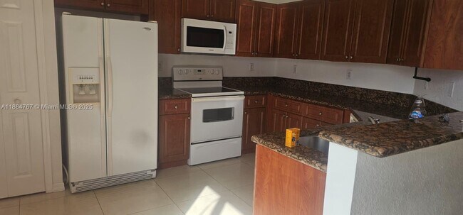 Building Photo - 7107 SW 165th Ave