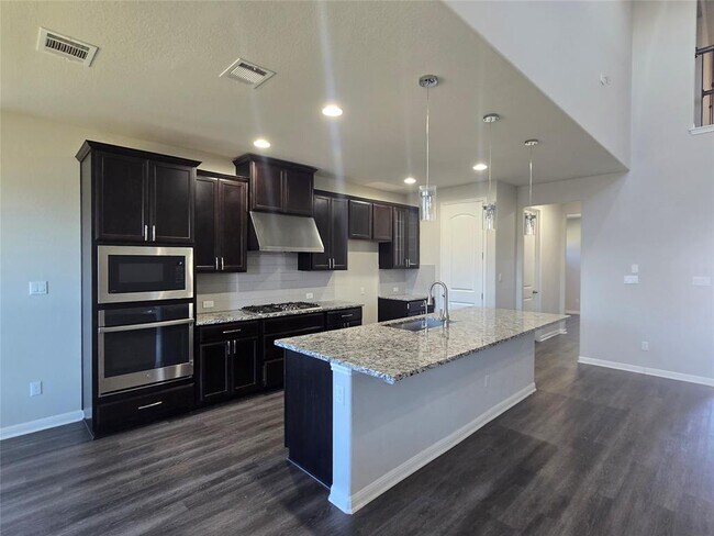 Building Photo - 2320 Bravo Ct