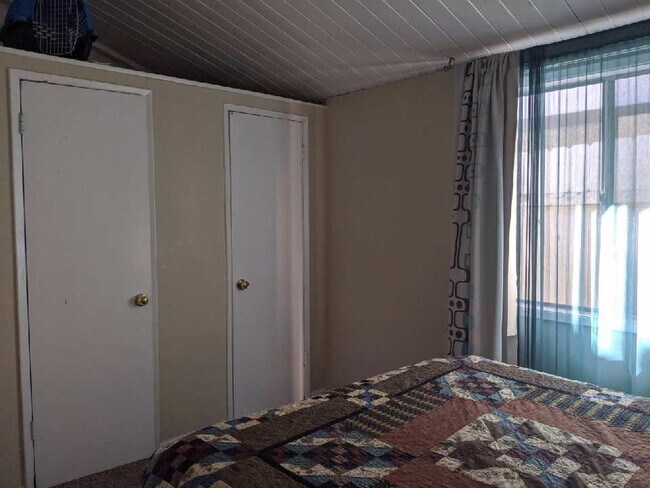 Building Photo - 5616 Riley St