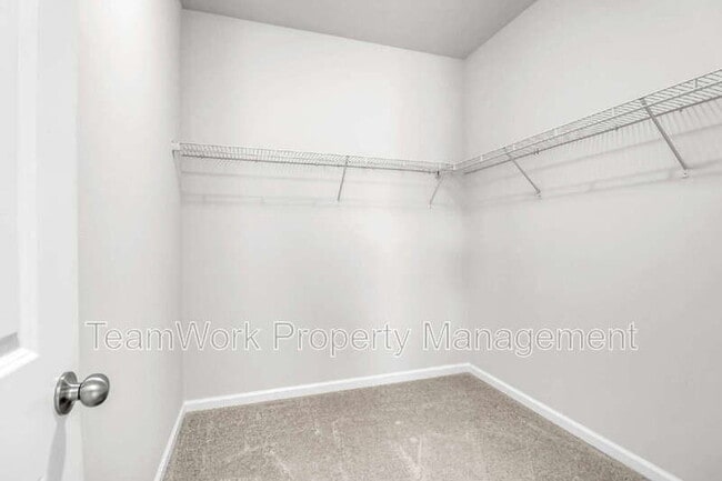 Building Photo - 158 Hayworth Rd