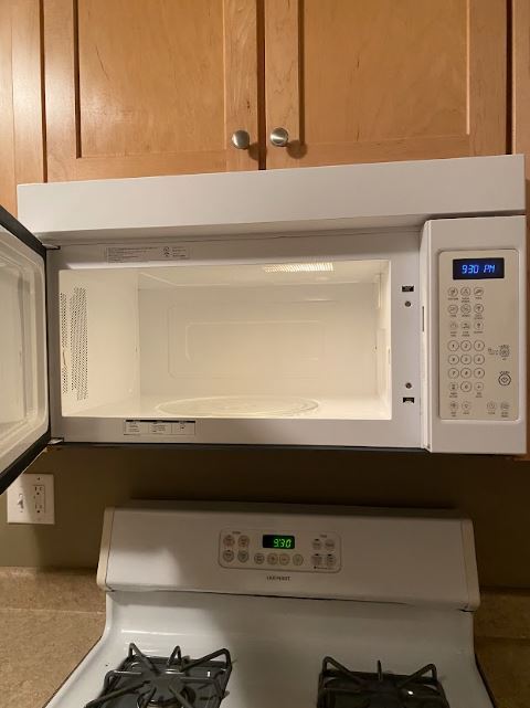 Building Photo - 1938 State St