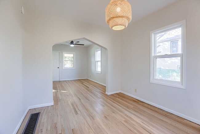Building Photo - Ralston Rental Home Available