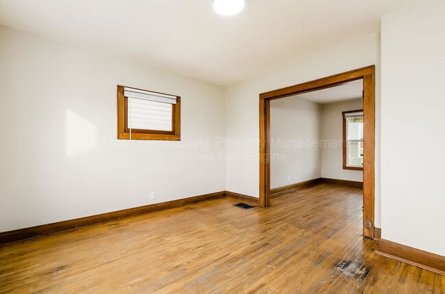 Building Photo - 1215 Sullivant Ave