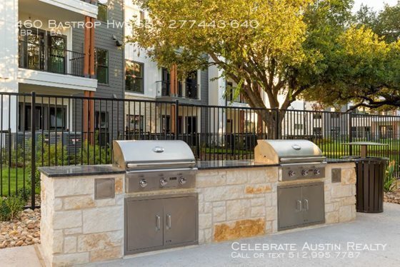 Building Photo - Brand New East VUE Ranch