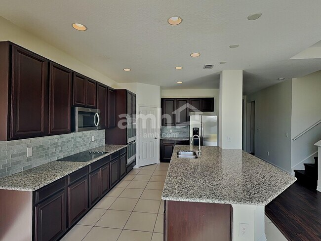 Building Photo - 5405 Manchester Dr